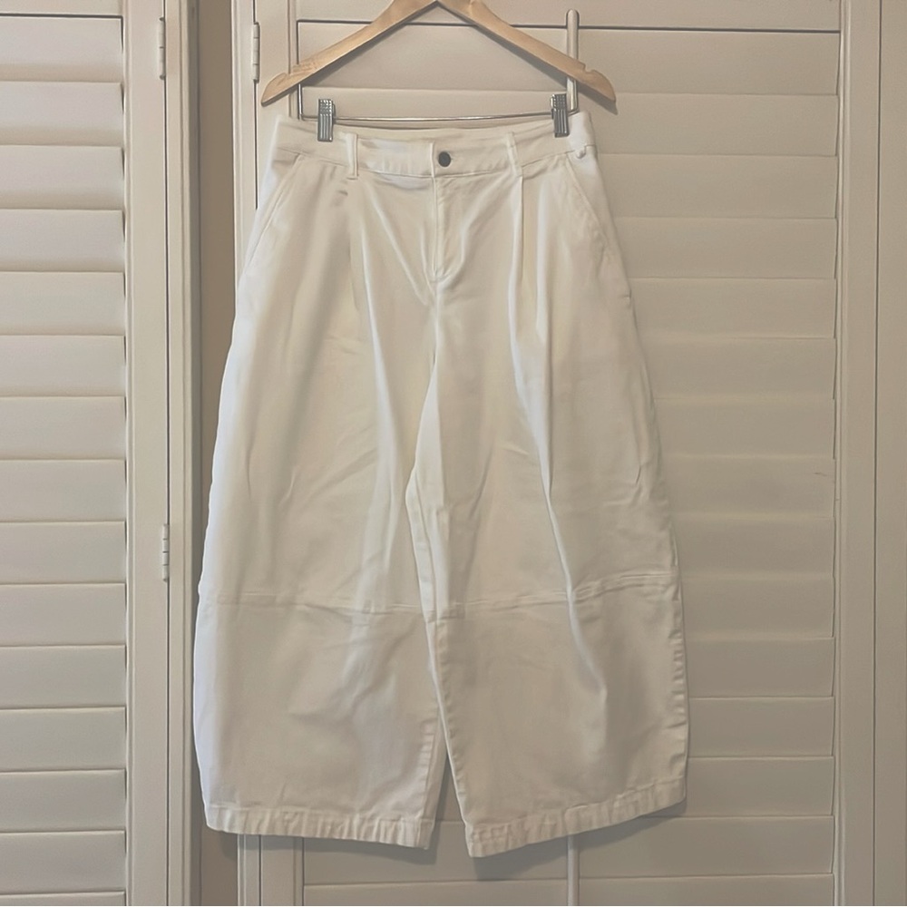 Anthropologie Maeve cropped, wide leg barrel pants
